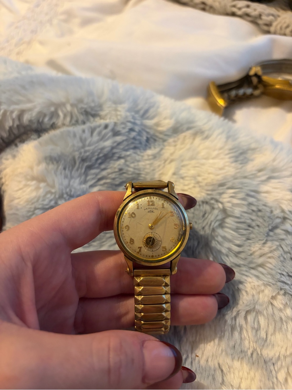 Vintage Gold-Tone Men’s Dress Watch - Gold